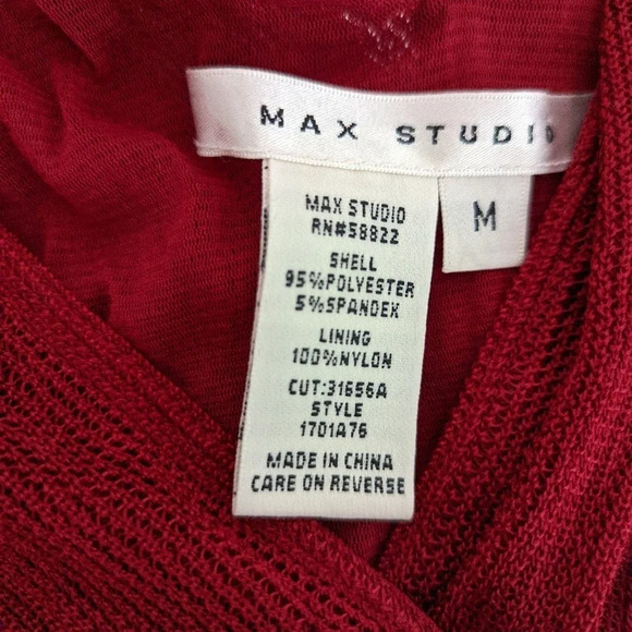 Max Studio Fitted Layered V Neckline Top M - Picture 2 of 5